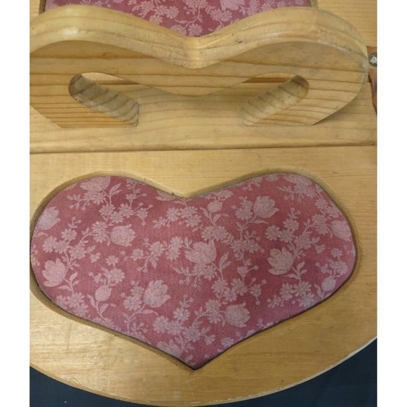 Vintage Large Heart Cushioned Sewing Basket With Lid And Liner - Picture 10 of 12